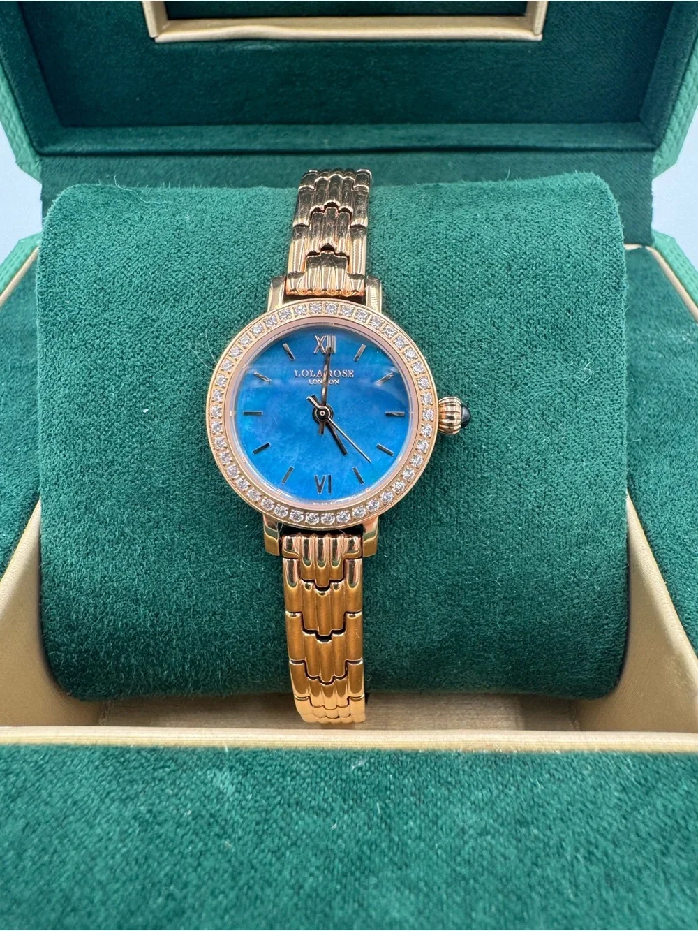 Show-stopper! LOLA ROSE, Rose-gold-tone Bracelet Watch, stunning ocean blue dial